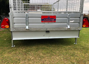 rear trailers stands legs apache trailers